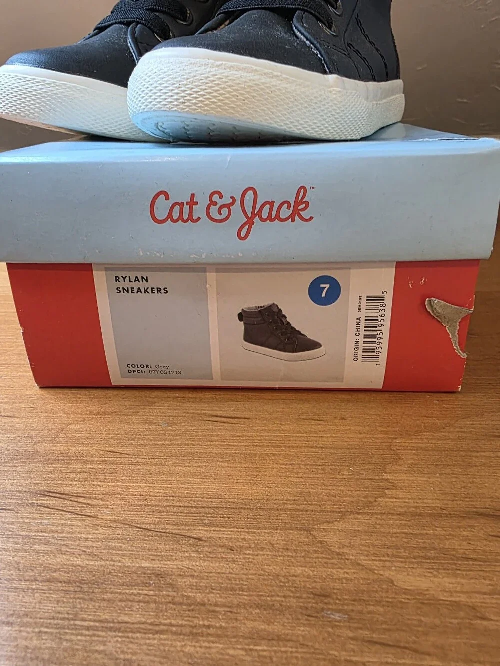 Cat & Jack Rylan Sneakers Gray/Black Sneakers with Zipper Toddler Size 7